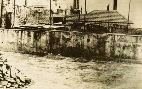 Η ταράτσα του κτιρίου της ΕΣΑ στην οδό Μπουμπουλίνας